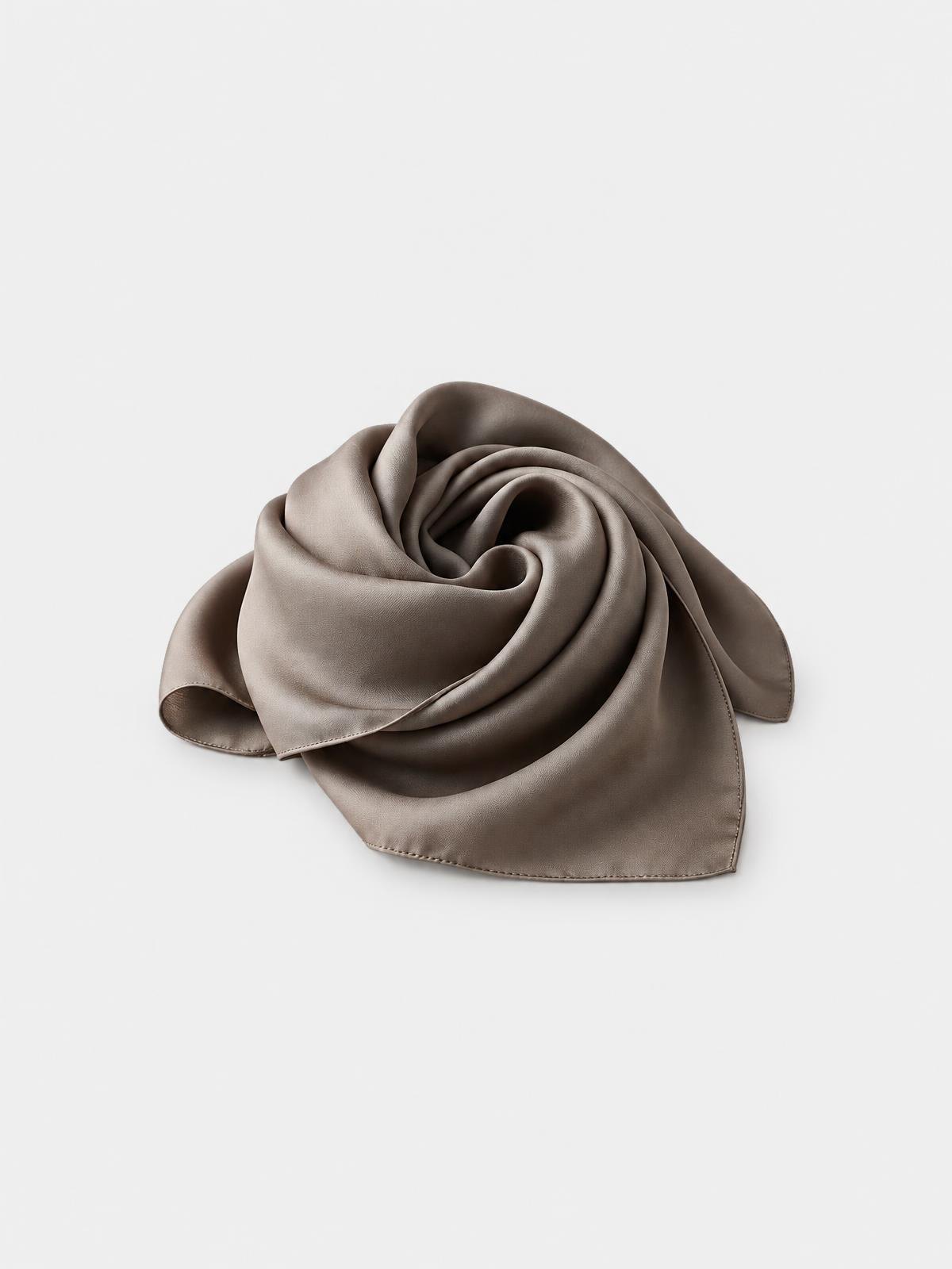 North Vessel Chunky Wool Scarf in ecru — product view